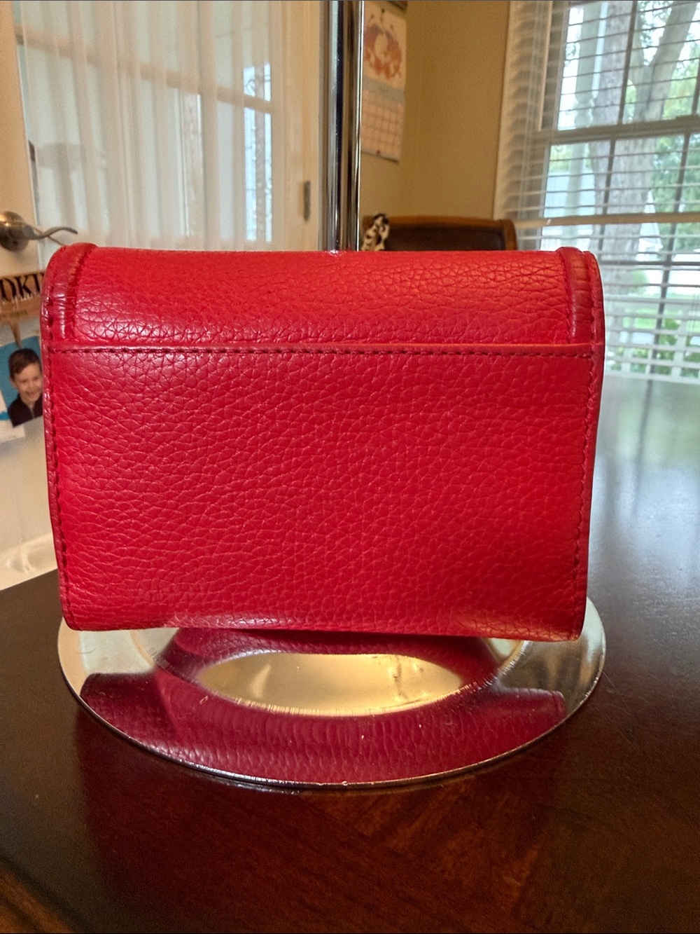 Tory Burch Red Pebbled Leather Flap Wallet with Embossed Logo - Picture 2 of 12